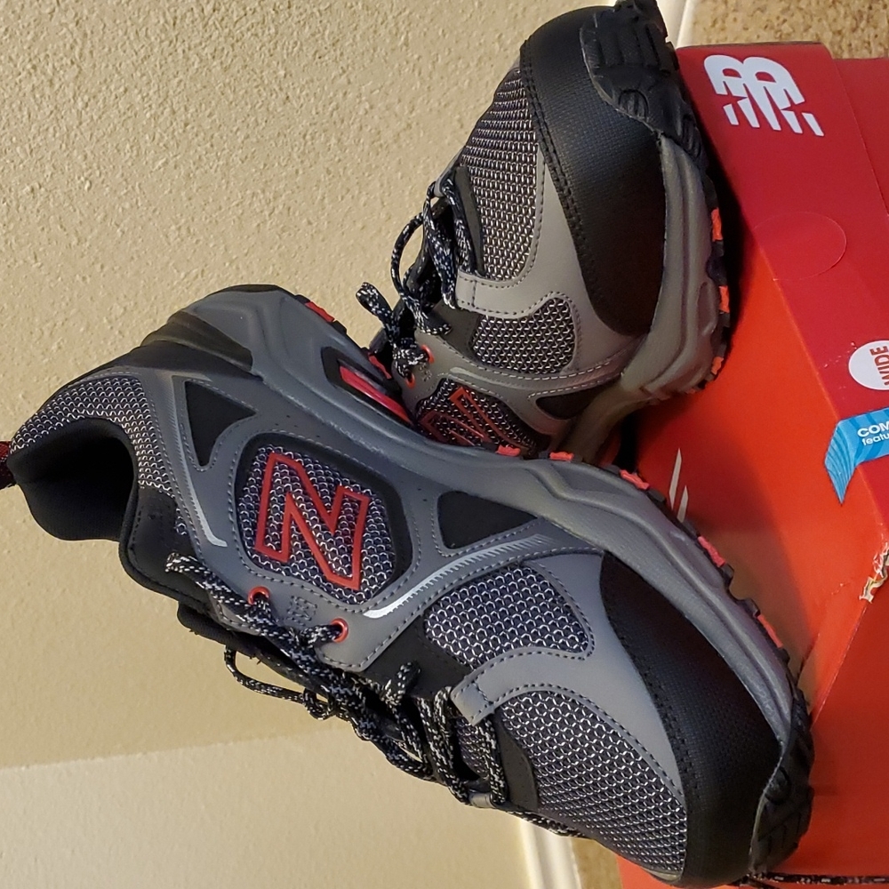 New Balance tennis size 13 4E